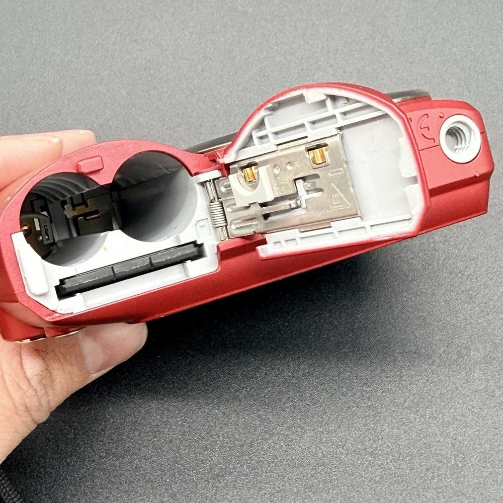 Kodak EasyShare C190 Red 12MP Digital Camera 5x Zoom Box Accessories Tested